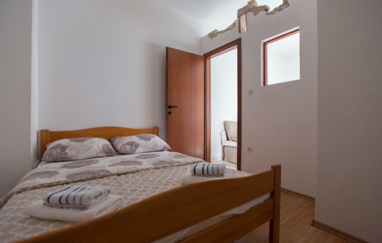 Studio Apartment By The Sea Sibenik Exterior photo